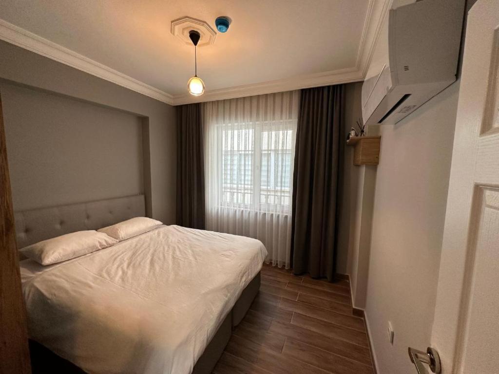 Lara'S Suite Antalya Antália Exterior foto